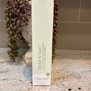 Farmhouse Fresh Crisp Start Cleansing Wash - Mint Green